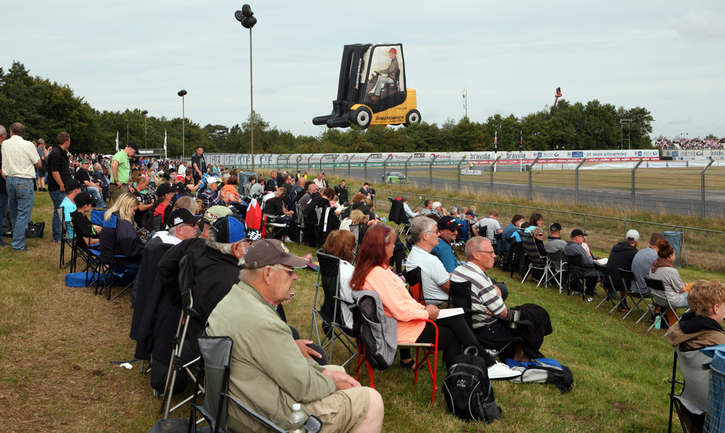 Husk at motorsport er bedst når det opleves ude på racerbanerne.
(Foto: Motorsporten.dk)